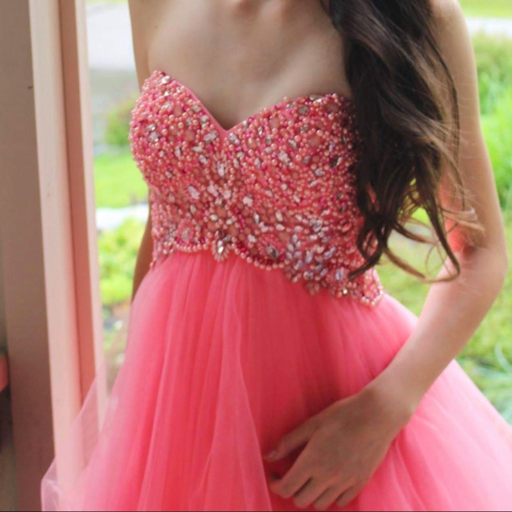 Grad/prom dress